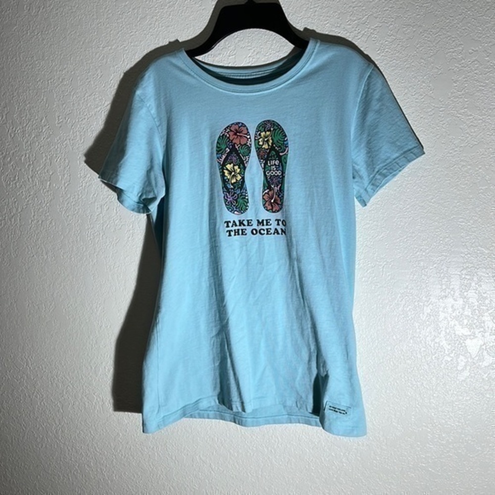 NWOT Life is good shirt